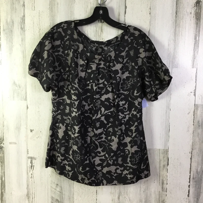 Top Short Sleeve By Banana Republic In Black, Size: M