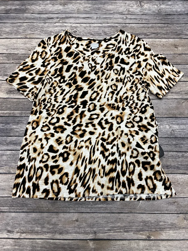 Top Short Sleeve By Chicos In Animal Print, Size: M