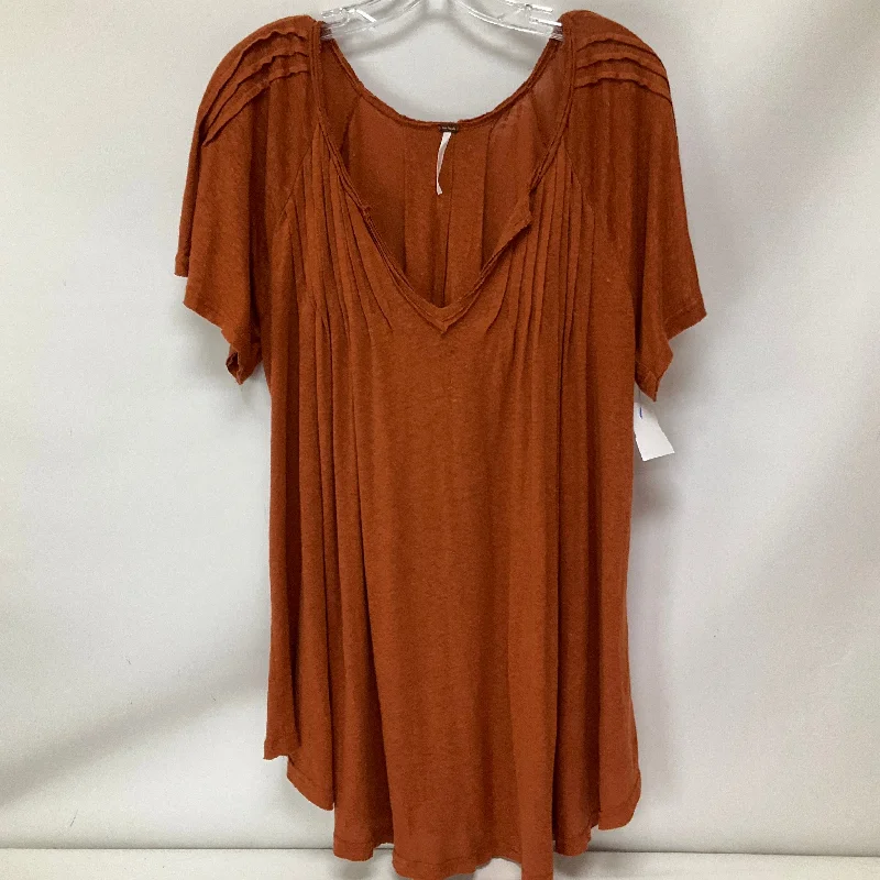 Top Short Sleeve By Free People In Brown, Size: L