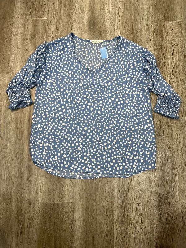 Top Short Sleeve By VINE & LOVE In Blue & White, Size: L