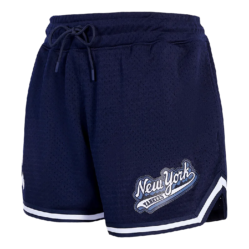 MLB NEW YORK YANKEES SCRIPT TAIL WOMEN'S MESH TAPE SHORT (MIDNIGHT NAVY)